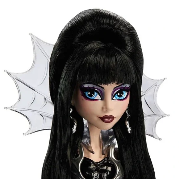 Monster High Doll Elvira Mistress of The Dark Collectible in Black Faux Leather - Picture 6 of 14